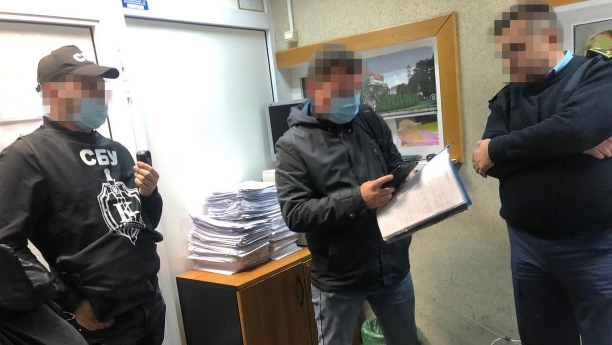 СБУ задержала таможенников, организовавших новую схему крышевания контрабанды в "Борисполе"