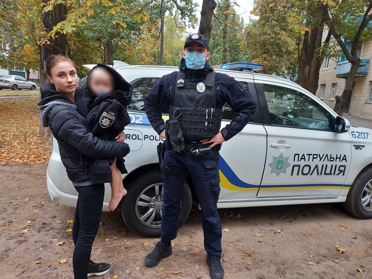 У Білій Церкві роздягнений малюк шукав матір на вулиці, поки та гуляла в кафе - Новини Білої Церкви - Київ У Білій Церкві роздягнений малюк шукав матір на вулиці, поки та гуляла в кафе - Новини Білої Церкви - Київ