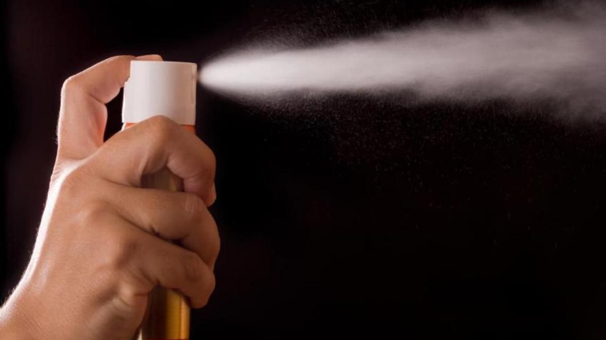 В Днепре одногруппники забрызгали 15-летнюю девушку перцовым баллончиком: понадобилась хирургия В Днепре одногруппники забрызгали 15-летнюю девушку перцовым баллончиком: понадобилась хирургия