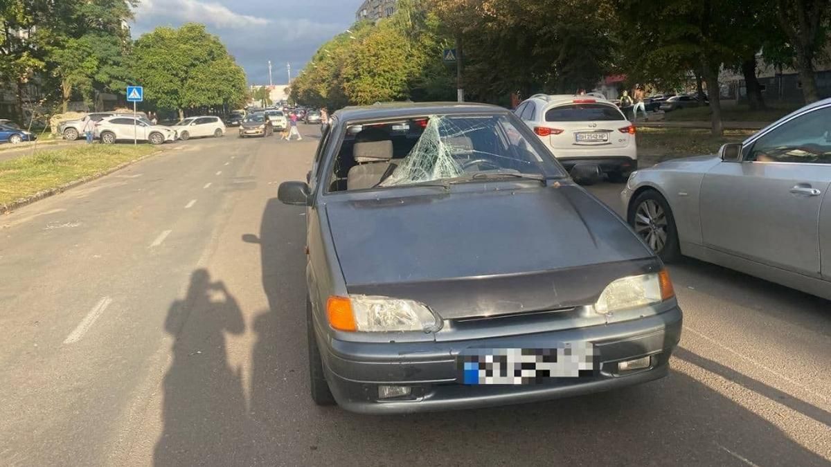 В Одесі підлітка збили на пішохідному переході: тілом вибив лобове скло - 24 Канал