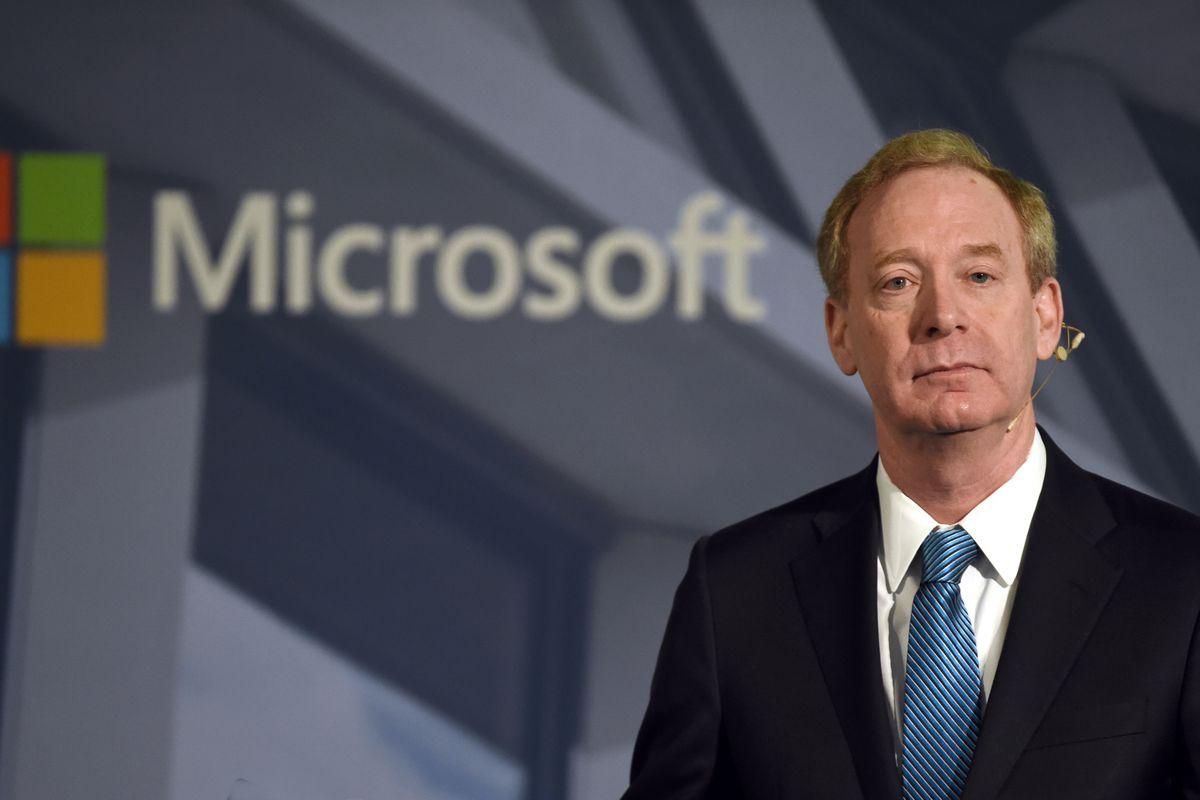 Владимир Зеленский встретился с президентом корпорации Microsoft: о чем говорили два деятеля Владимир Зеленский встретился с президентом корпорации Microsoft: о чем говорили два деятеля