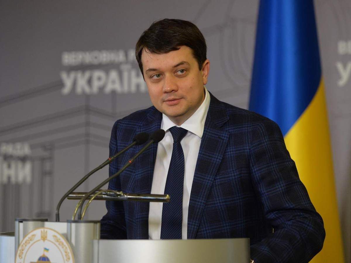Разумков відреагував на звинувачення "Слуги народу" в "некомандній роботі" - 24 Канал Разумков відреагував на звинувачення "Слуги народу" в "некомандній роботі" - 24 Канал