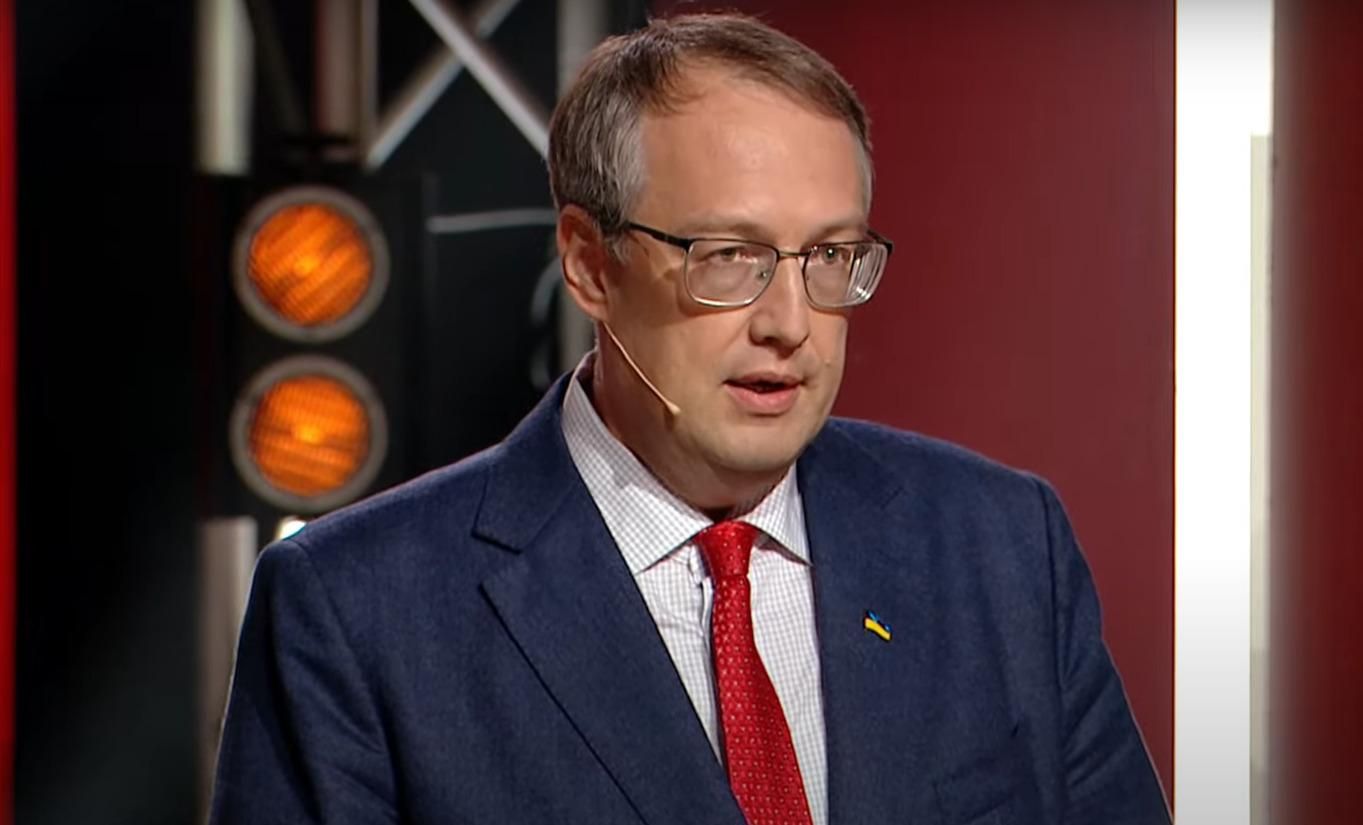 Эксперимент для скептиков: Геращенко предложил сесть в авто, в которое выпустят 20 пуль Эксперимент для скептиков: Геращенко предложил сесть в авто, в которое выпустят 20 пуль