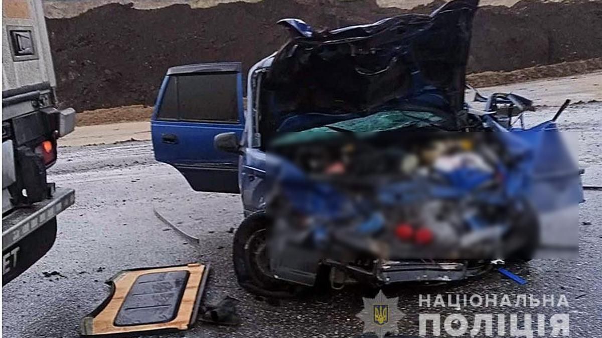 На Полтавщине произошла авария с 4 пострадавшими, среди них – ребенок На Полтавщине произошла авария с 4 пострадавшими, среди них – ребенок