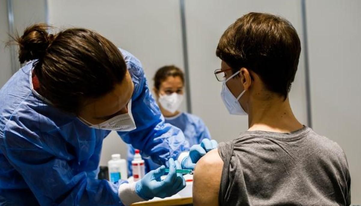 Студентів з одеських гуртожитків також змушують вакцинуватися проти COVID-19 - Новини Одеса - Освіта Студентів з одеських гуртожитків також змушують вакцинуватися проти COVID-19 - Новини Одеса - Освіта