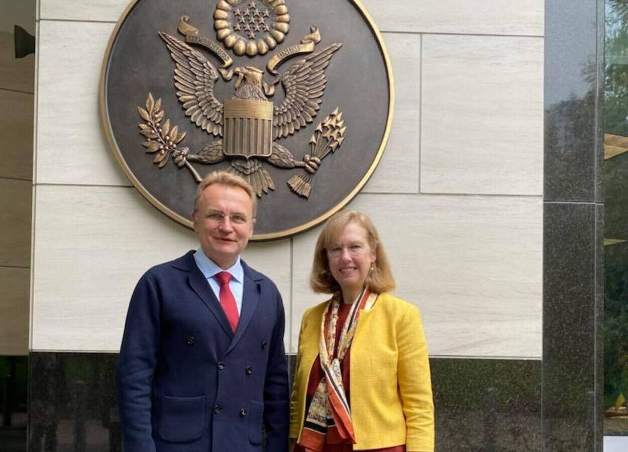 Во Львове планируют открыть Американский дом: Садовый встретился с послом США