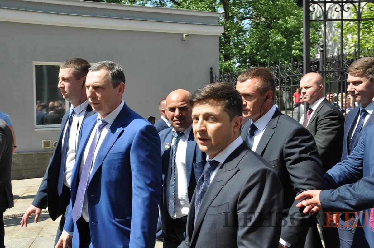 Зеленский заметил "привет": президент не проглотит покушение на друга Шефира - 24 Канал