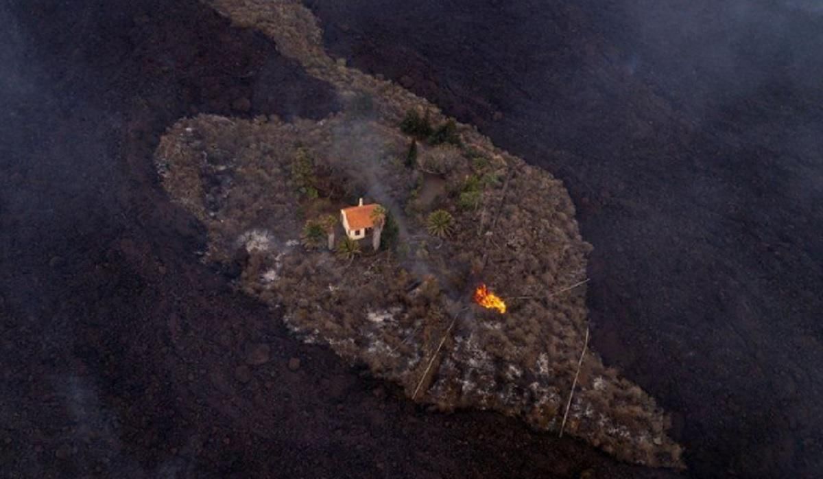 Віллу на Канарах тепер називають "диво-будинком", її дивом обійшла лава – неймовірне фото - 24 Канал