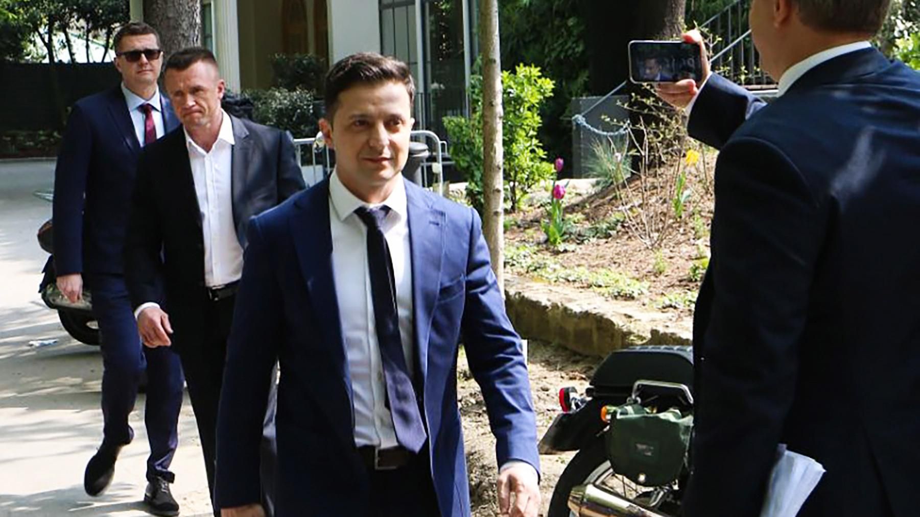 Зеленський після нападу на Шефіра посилив кортеж Зеленський після нападу на Шефіра посилив кортеж