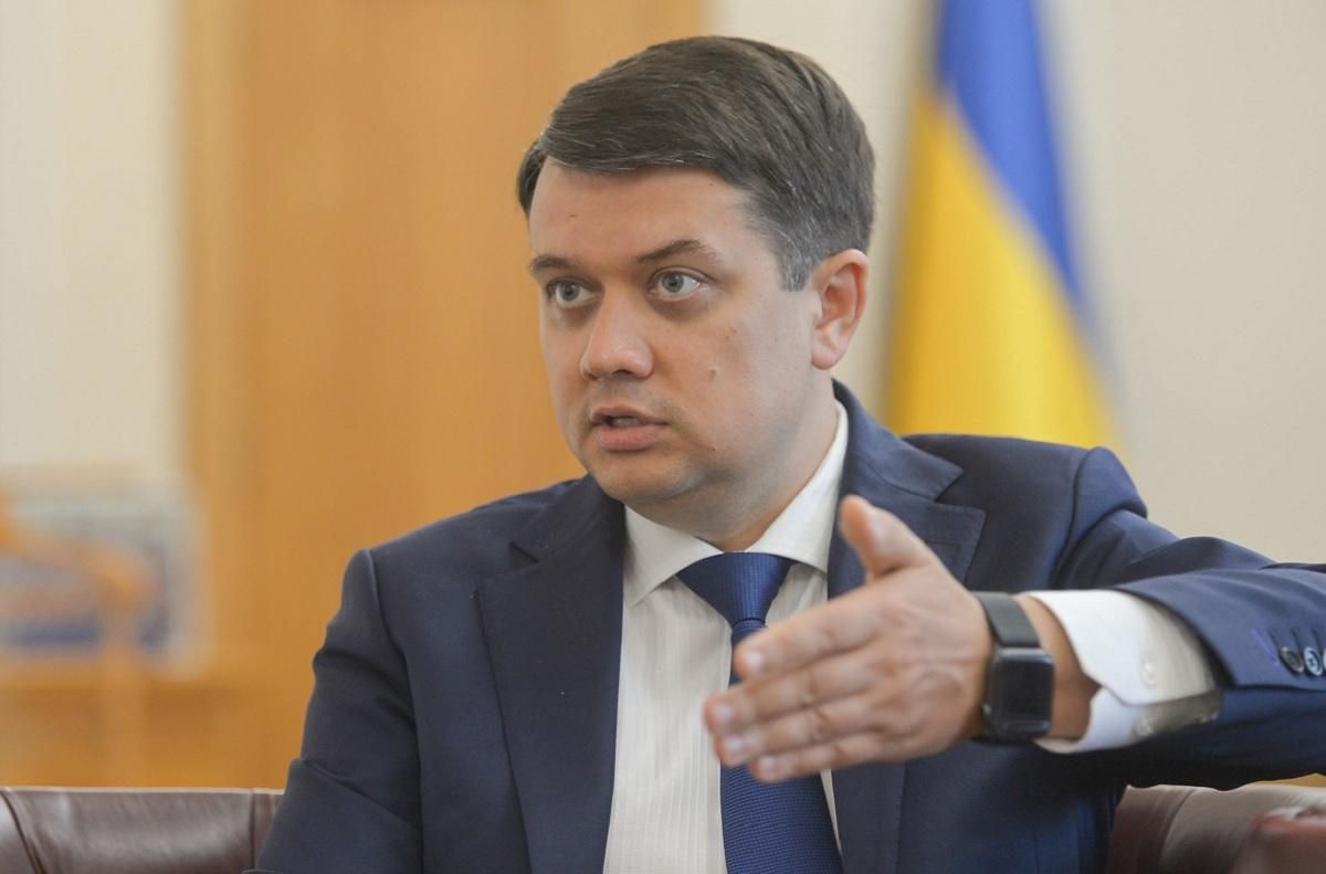 Это манипуляции, – в "Слуге народа" прокомментировали вероятную отставку Разумкова Это манипуляции, – в "Слуге народа" прокомментировали вероятную отставку Разумкова