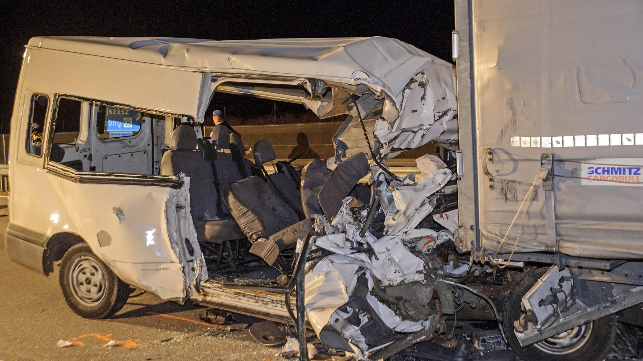 В Угорщині сталася смертельна ДТП з мікроавтобусом: серед загиблих – українці - 24 Канал