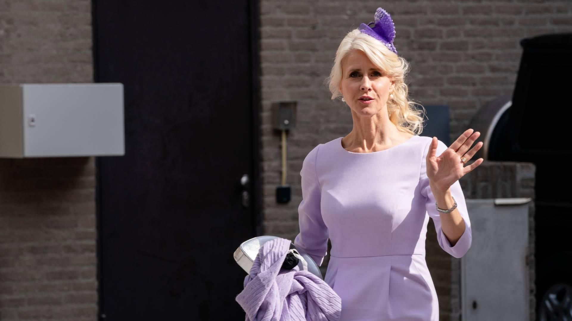 В Нидерландах уволили чиновницу за критику COVID-паспортов В Нидерландах уволили чиновницу за критику COVID-паспортов