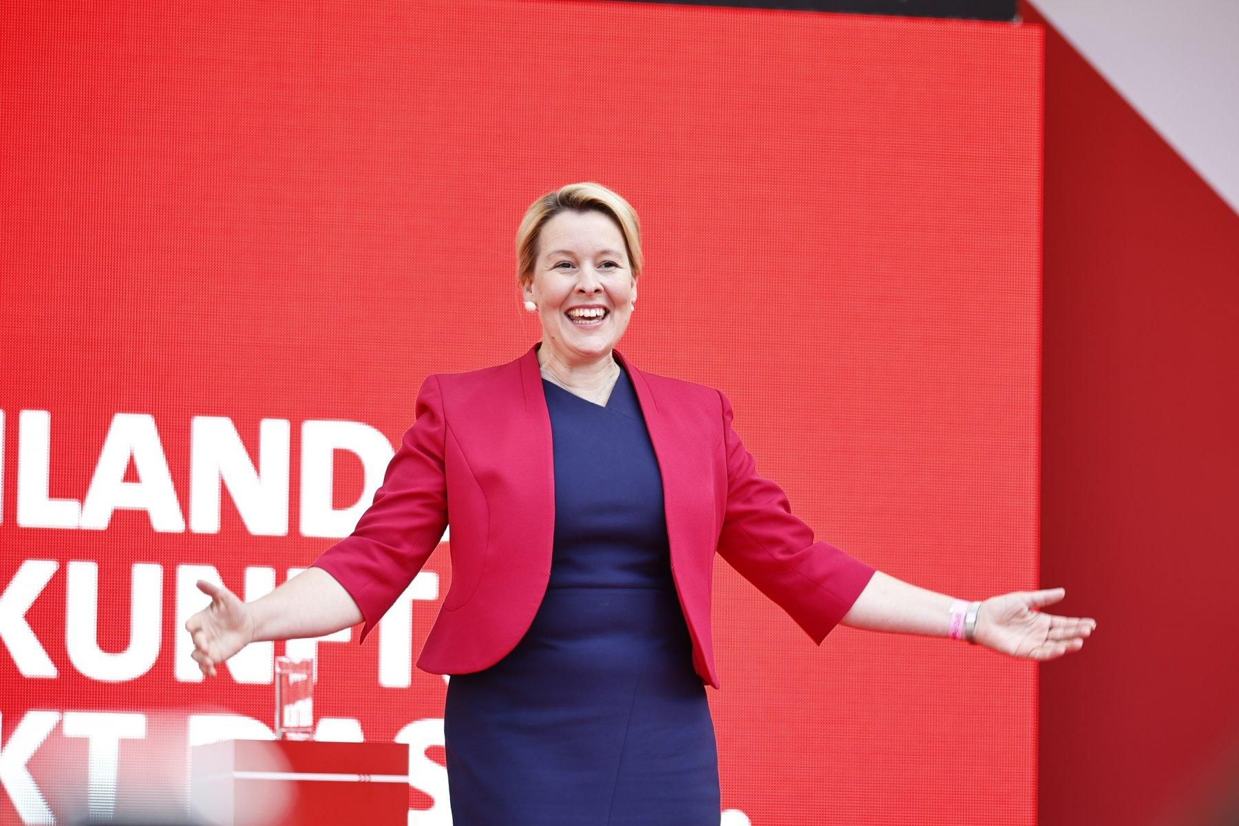 Мером Берліна вперше стане жінка: що відомо про Франциску Гіффай - Свіжі новини Києва - 24 Канал Мером Берліна вперше стане жінка: що відомо про Франциску Гіффай - Свіжі новини Києва - 24 Канал