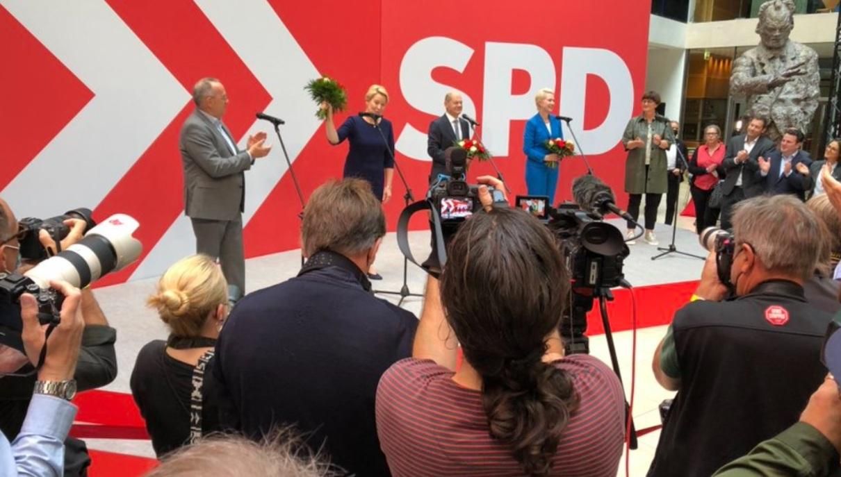 Новий уряд Німеччини формуватимуть без партії Меркель - Термінові новини - 24 Канал Новий уряд Німеччини формуватимуть без партії Меркель - Термінові новини - 24 Канал