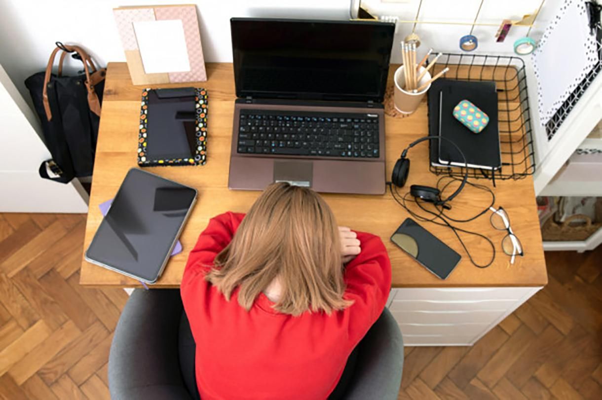 Забагато домашки та проблеми з викладачами: як студенти та учні ставляться до дистанційки - Україна новини - Освіта Забагато домашки та проблеми з викладачами: як студенти та учні ставляться до дистанційки - Україна новини - Освіта