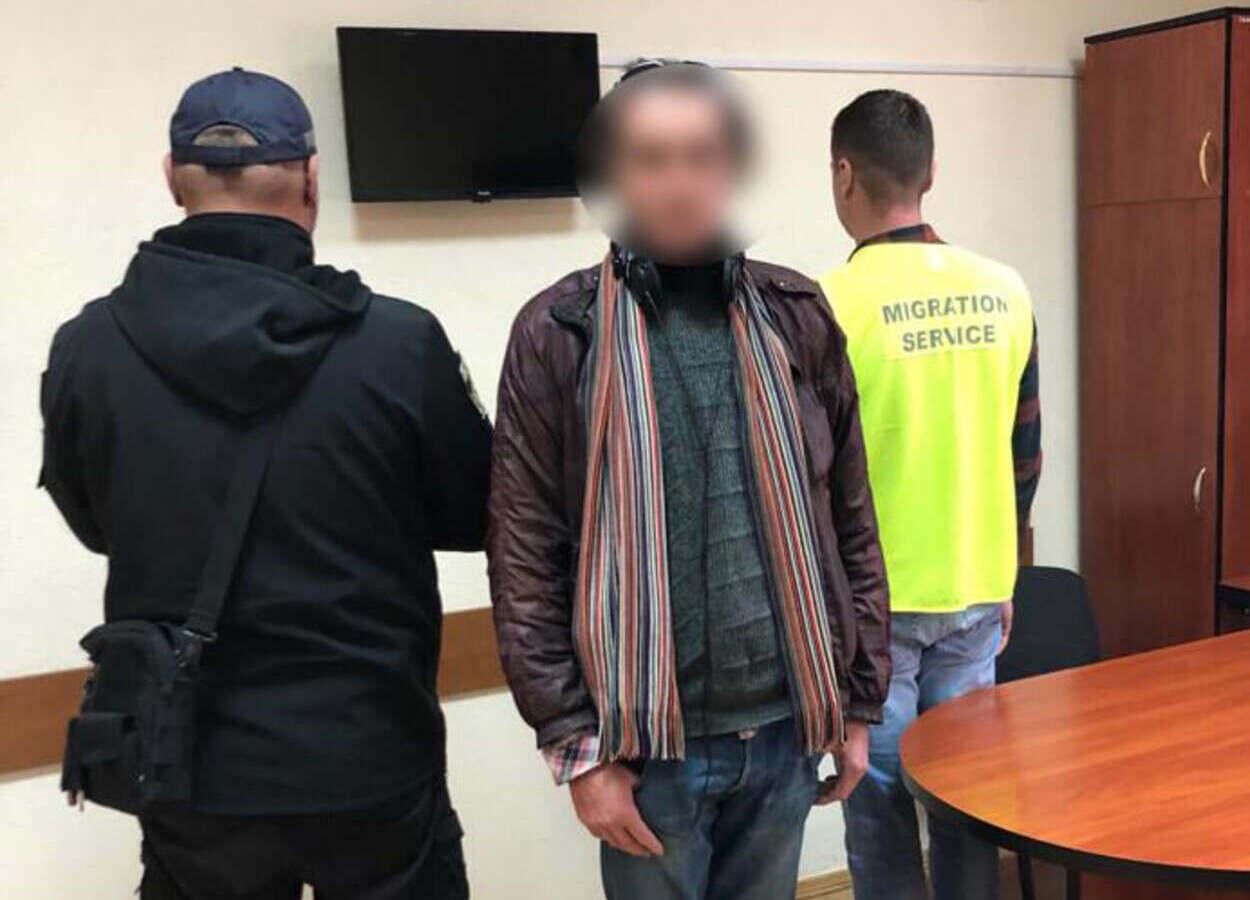 Переховувався від поліції: у львівському ТРЦ місяць жив іспанець - Новини Львова - Львів Переховувався від поліції: у львівському ТРЦ місяць жив іспанець - Новини Львова - Львів