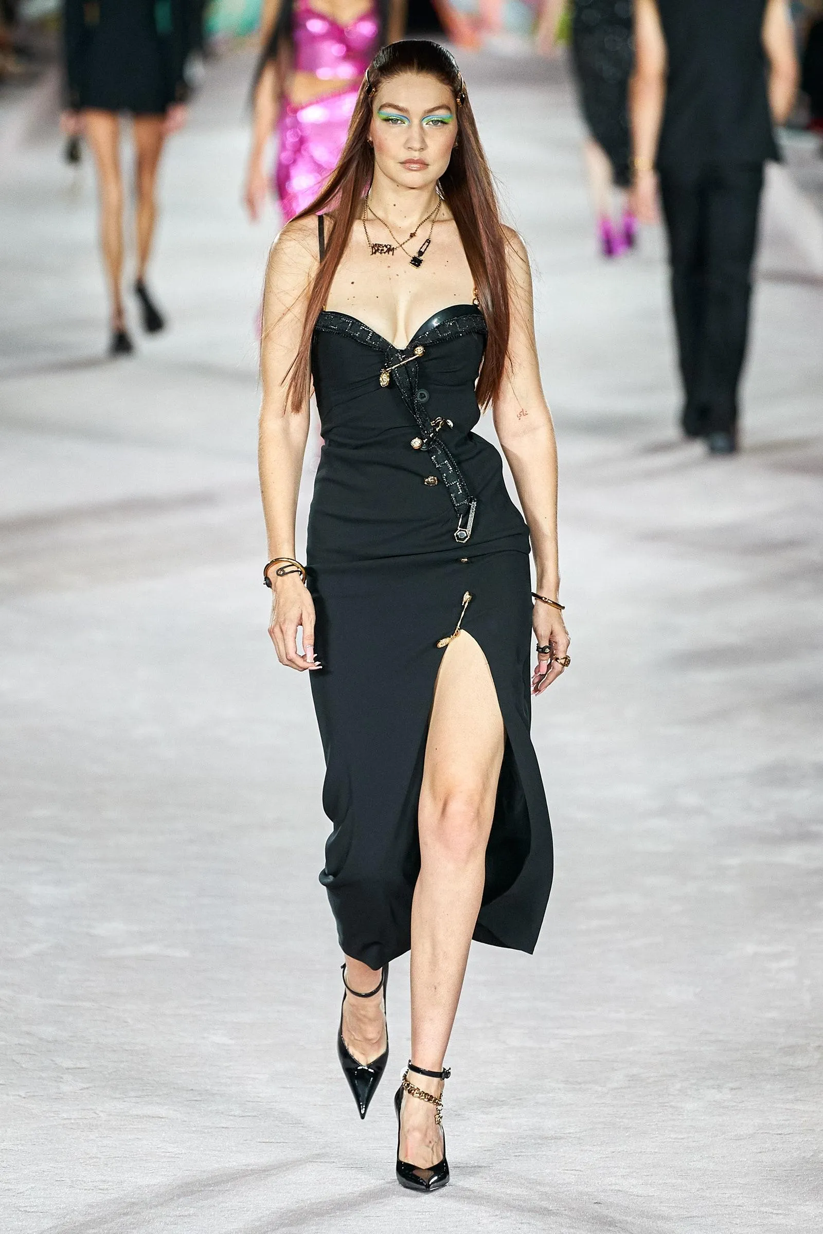 Нова колекція Versace весна – літо 2022