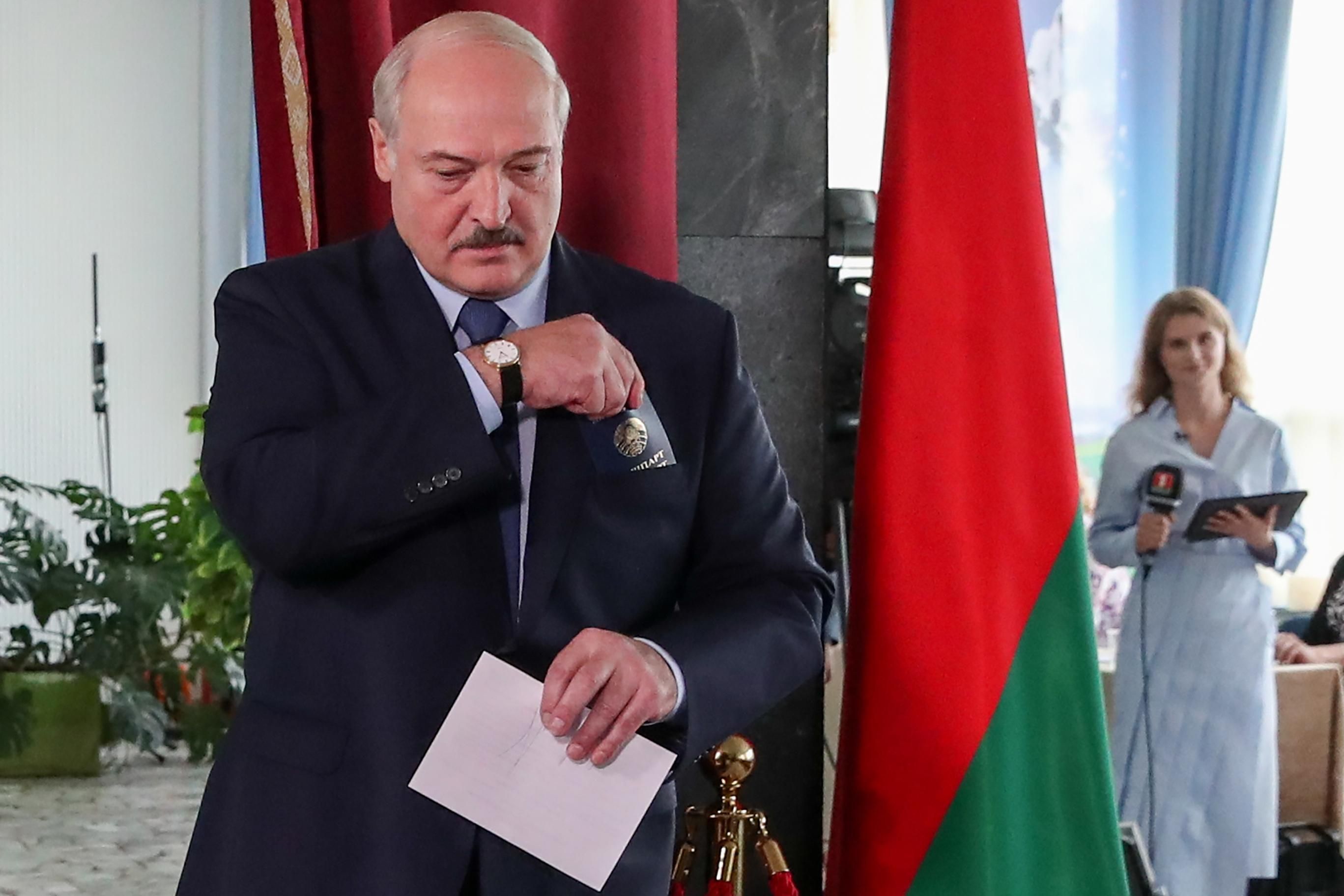 Многие люди боятся сказать "нет" Лукашенко – Вячорка о поддержке действий диктатора
