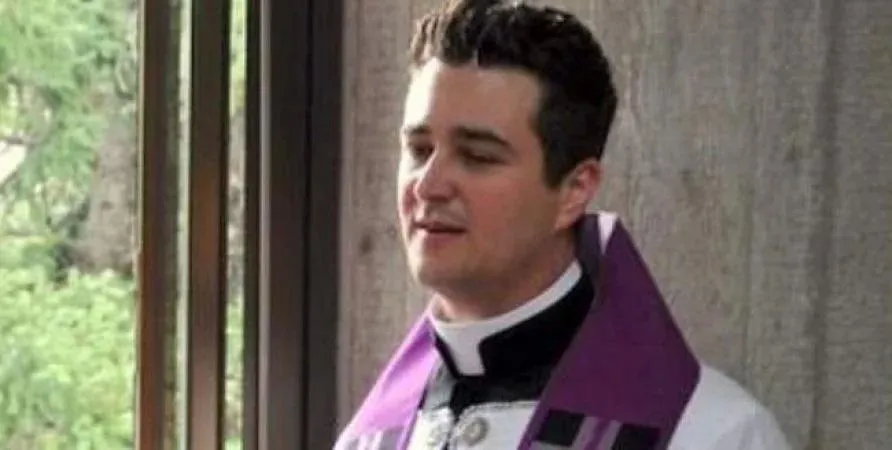 Витрачав на наркотики та гей-вечірки: священника заарештовано після крадіжки грошей з церкви Витрачав на наркотики та гей-вечірки: священника заарештовано після крадіжки грошей з церкви