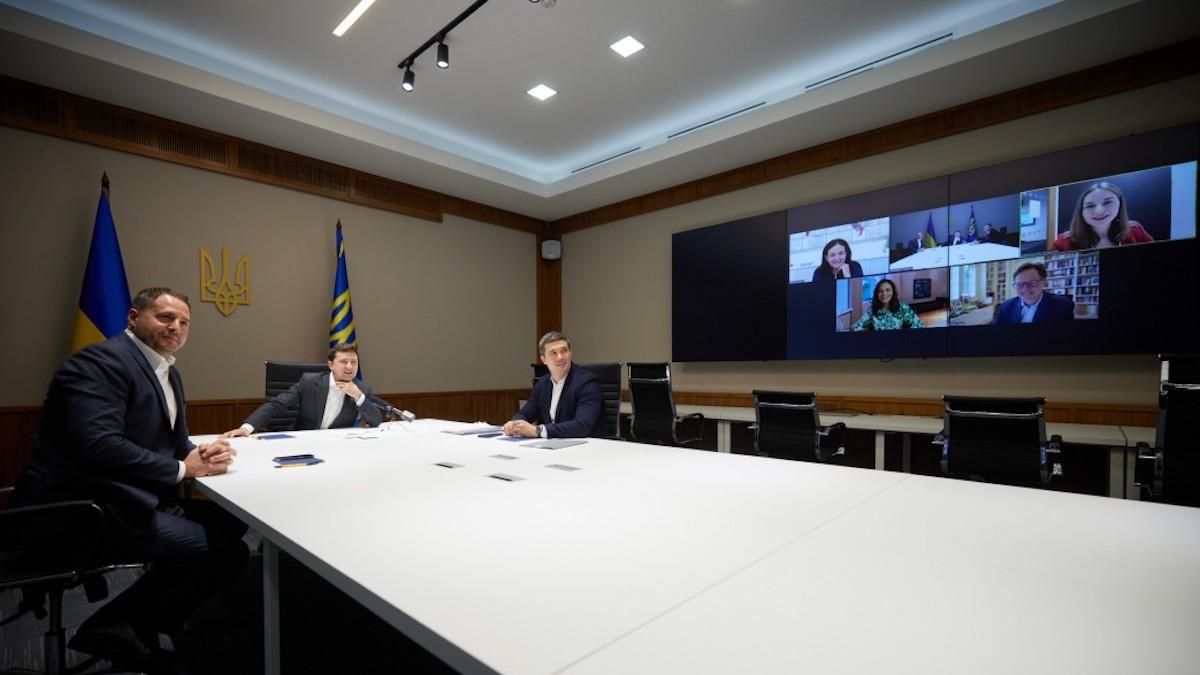 Зеленский предложил Facebook открыть офис в Украине - Техно