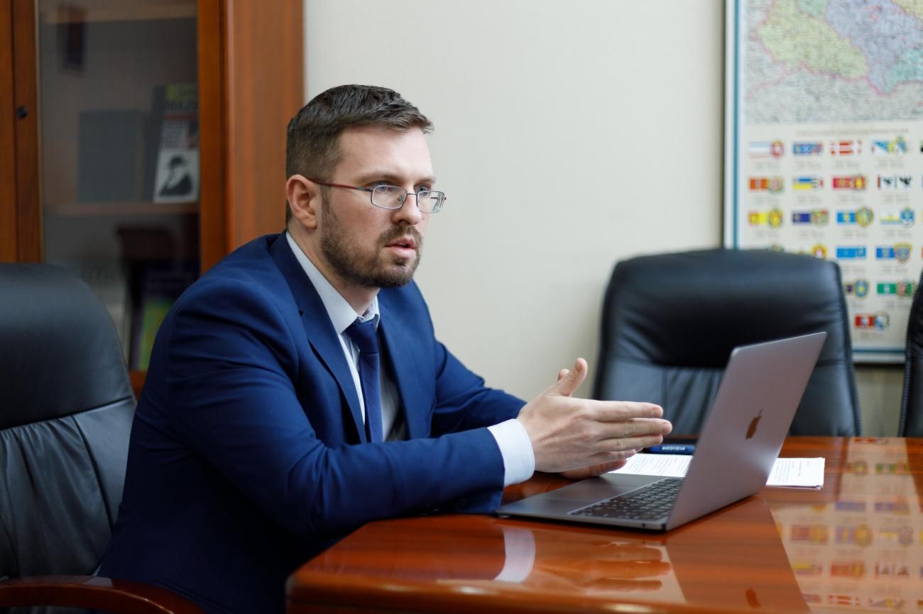 Большинство школ не может работать очно, – Кузин о вакцинации учителей от COVID-19 Большинство школ не может работать очно, – Кузин о вакцинации учителей от COVID-19