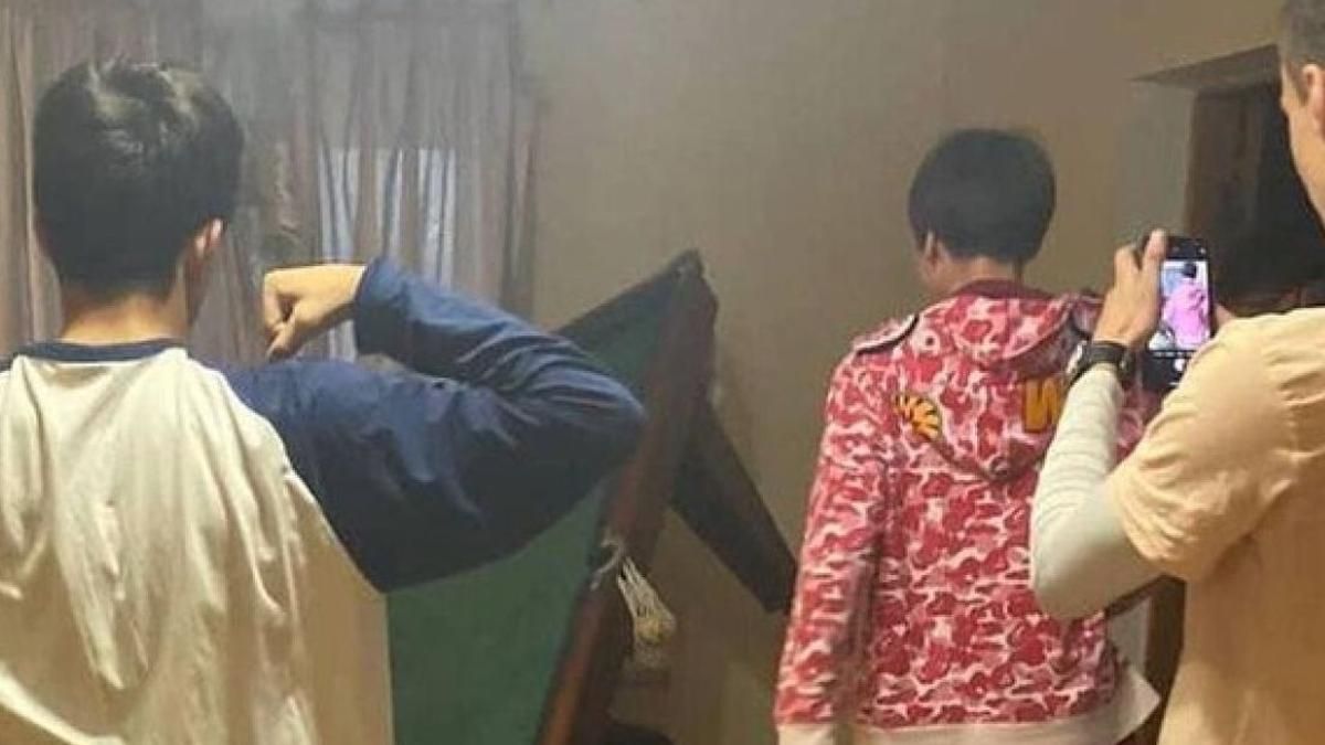 Мама все вирішить: учасниці погрому квартири під Одесою не бояться відповідальності - 24 Канал Мама все вирішить: учасниці погрому квартири під Одесою не бояться відповідальності - 24 Канал