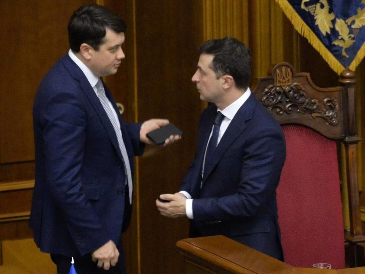 Нічого критичного немає, – у "Слузі народу" прокоментували стосунки із Разумковим - 24 Канал Нічого критичного немає, – у "Слузі народу" прокоментували стосунки із Разумковим - 24 Канал