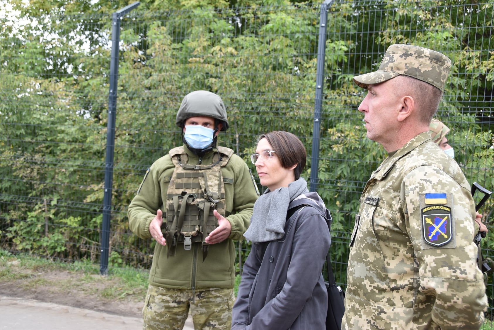 Надеюсь на возвращение в мирный Донецк, – генконсул Германии побывала в зоне ООС