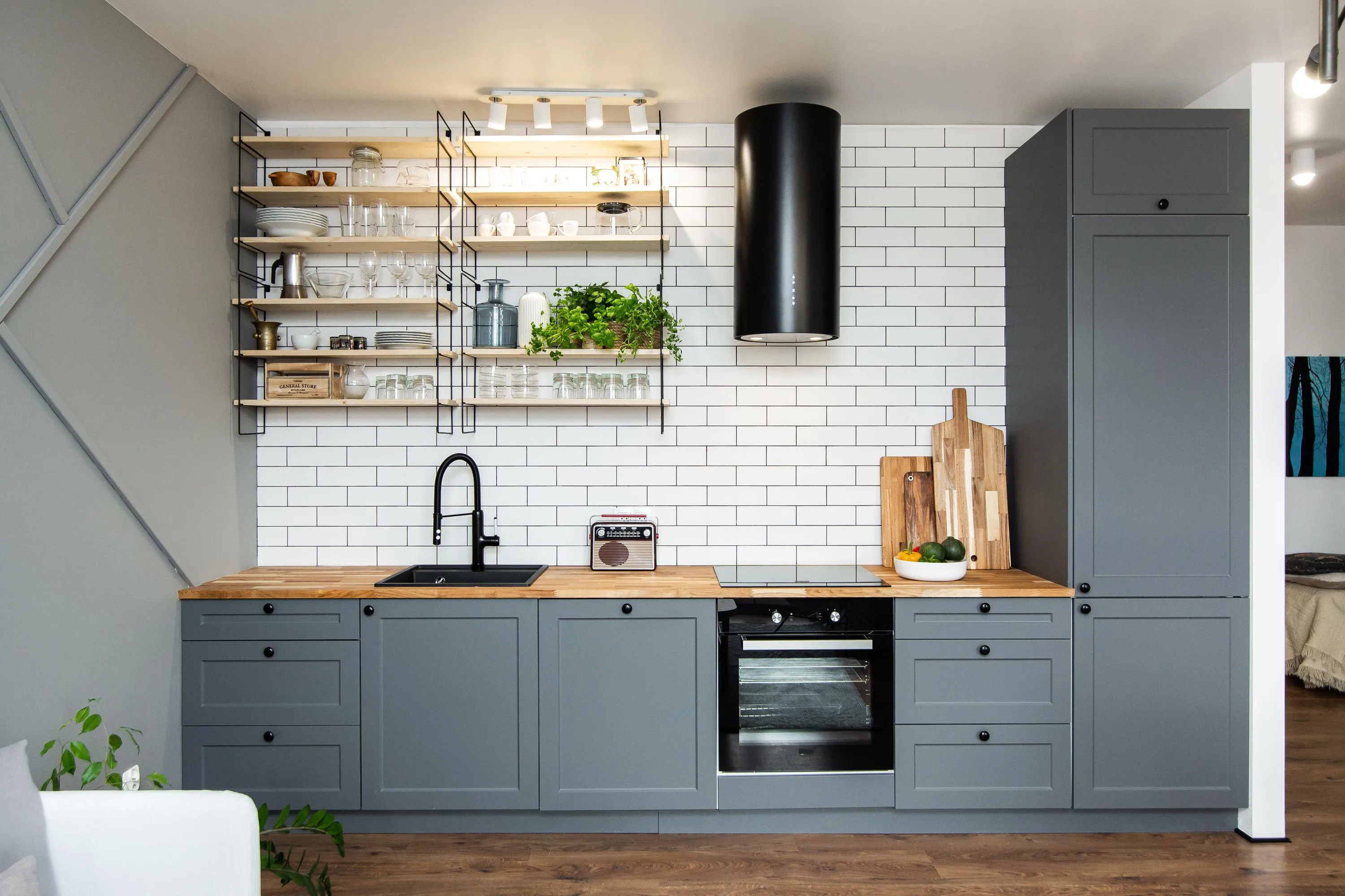 Як зекономити простір, облаштовуючи невелику кухню Як зекономити простір, облаштовуючи невелику кухню