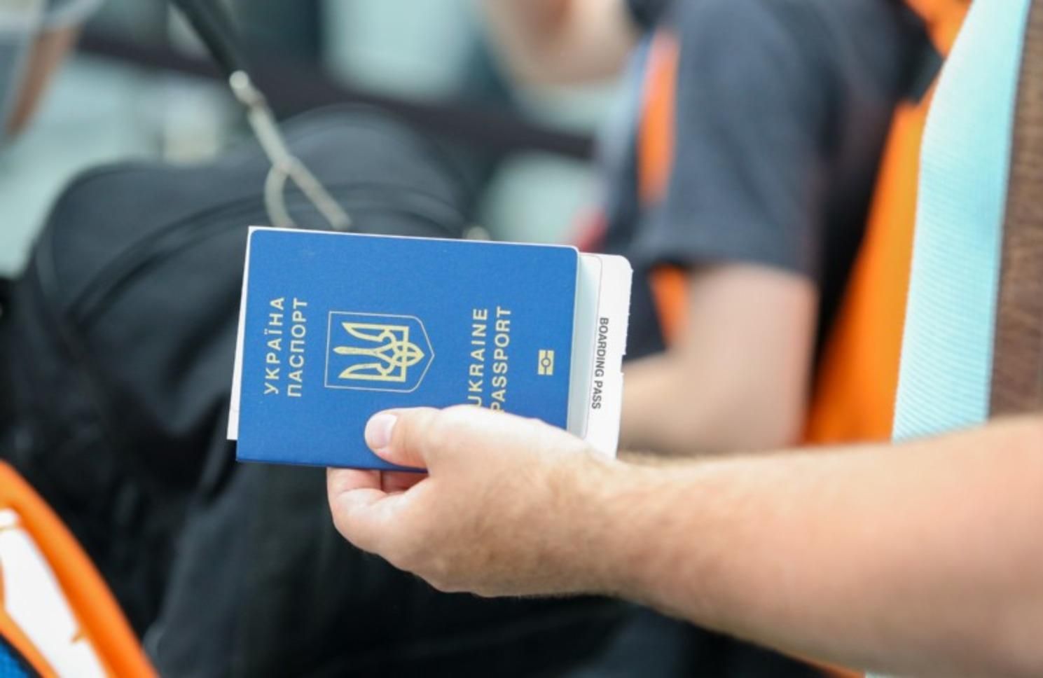 Сигналів не було, – у МЗС відреагували на чутки про скасування безвізу для України - Головні новини - 24 Канал