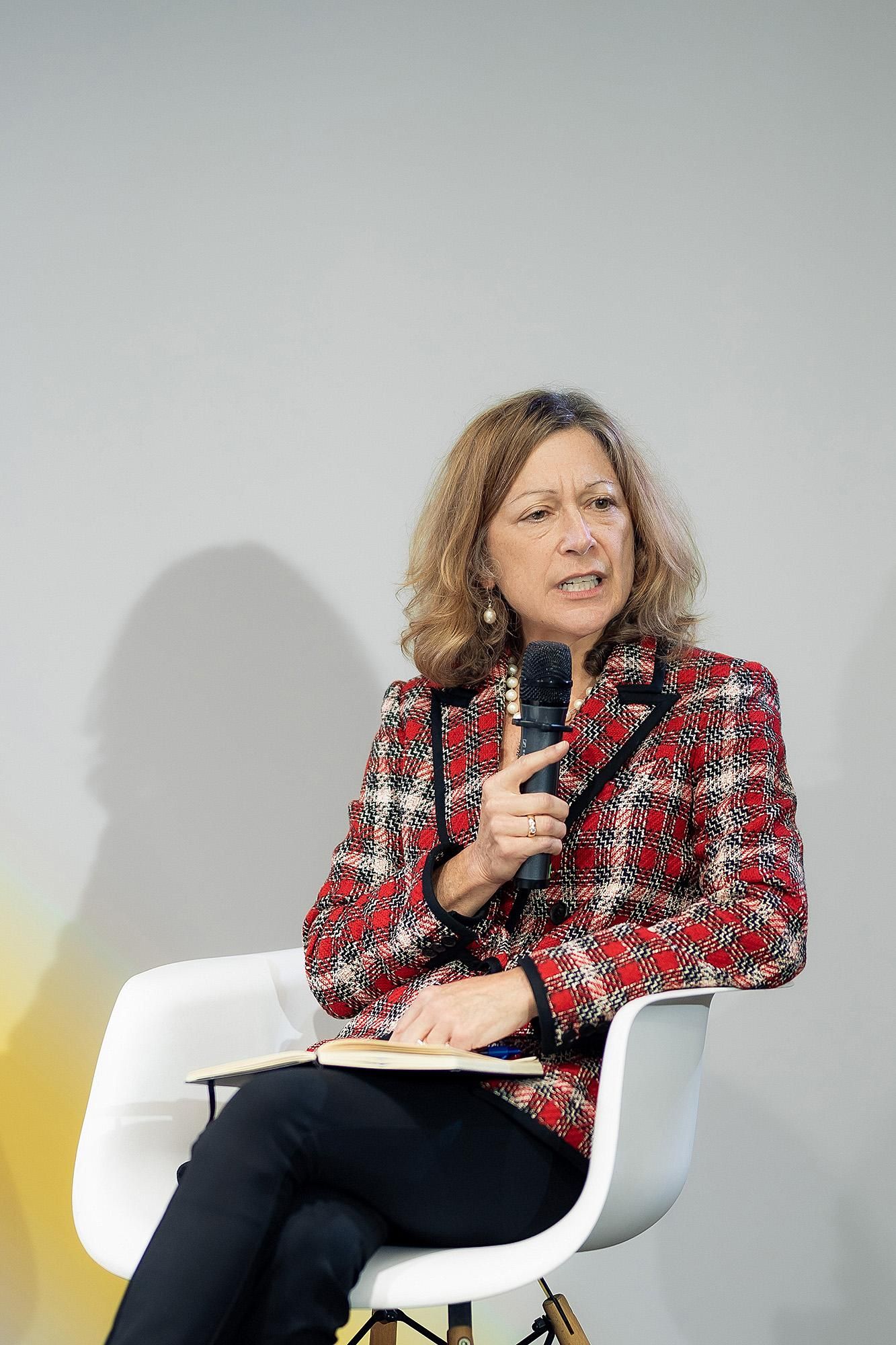 Російська агресія зробила Україну відомою на весь світ, – Вів'єн Уокер - Гарячі новини - 24 Канал Російська агресія зробила Україну відомою на весь світ, – Вів'єн Уокер - Гарячі новини - 24 Канал