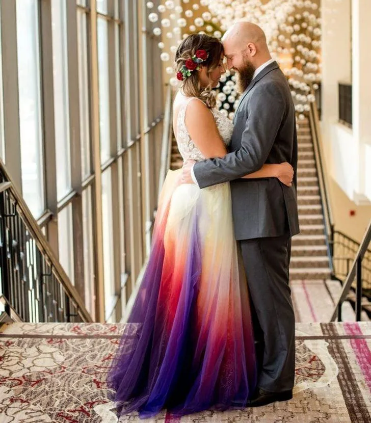 Сукня у кольорах заходу сонця Сукня у кольорах заходу сонця