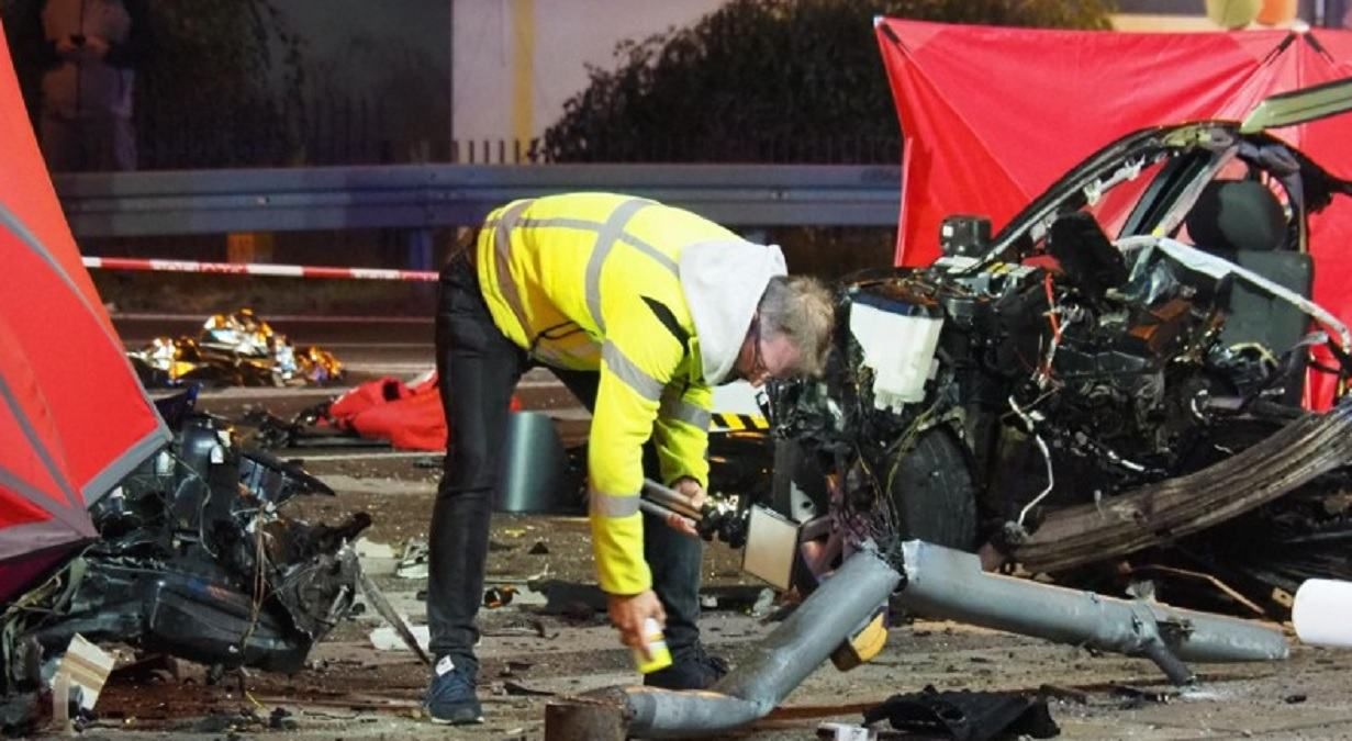 Авто разорвало пополам: в ужасном ДТП в Польше погибли украинцы