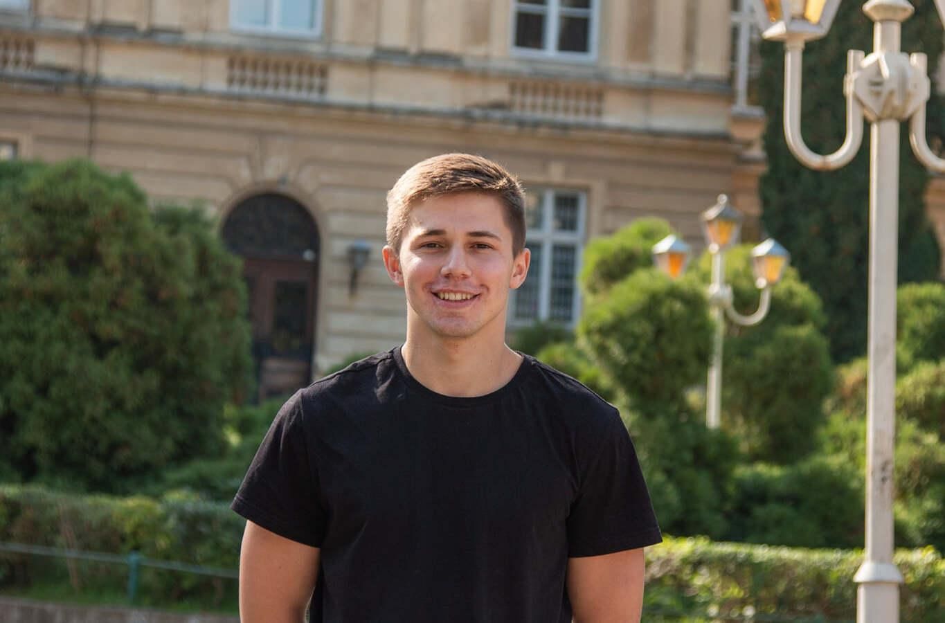 Врятували чоловіка із зупинкою серця: у Львові розшукали ще одного студента-героя - Новини Львова - Львів Врятували чоловіка із зупинкою серця: у Львові розшукали ще одного студента-героя - Новини Львова - Львів