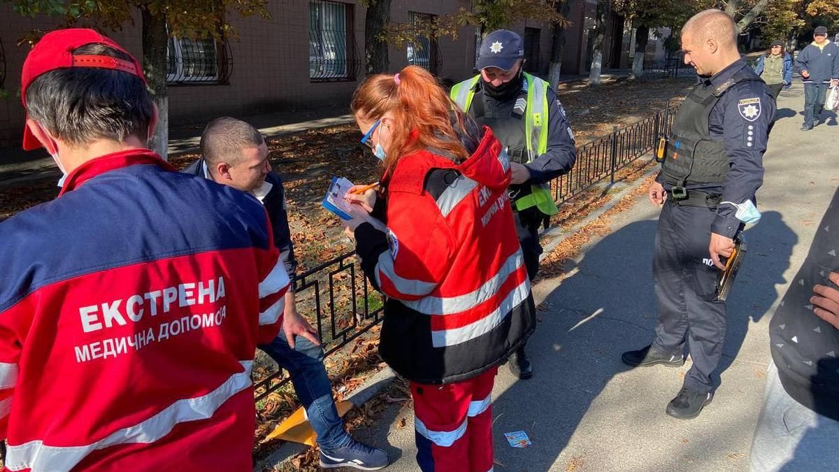 У центрі Києва порушник жорстоко побив інспектора з паркування - Київ