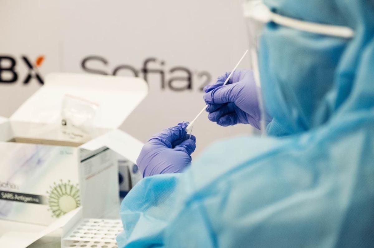 Стрімке зростання хворих на COVID-19 на Львівщині: епідеміологиня назвала 3 причини - Новини Львова сьогодні - Львів Стрімке зростання хворих на COVID-19 на Львівщині: епідеміологиня назвала 3 причини - Новини Львова сьогодні - Львів