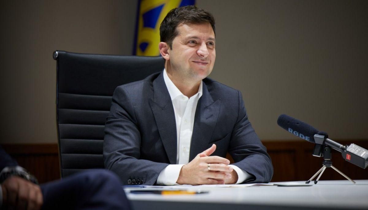 Зеленский анонсировал премии для украинских учителей: кто их получит Зеленский анонсировал премии для украинских учителей: кто их получит