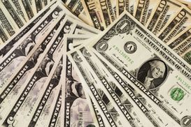 НБУ снова изменил стоимость доллара и евро: курс валют на 12 октября
