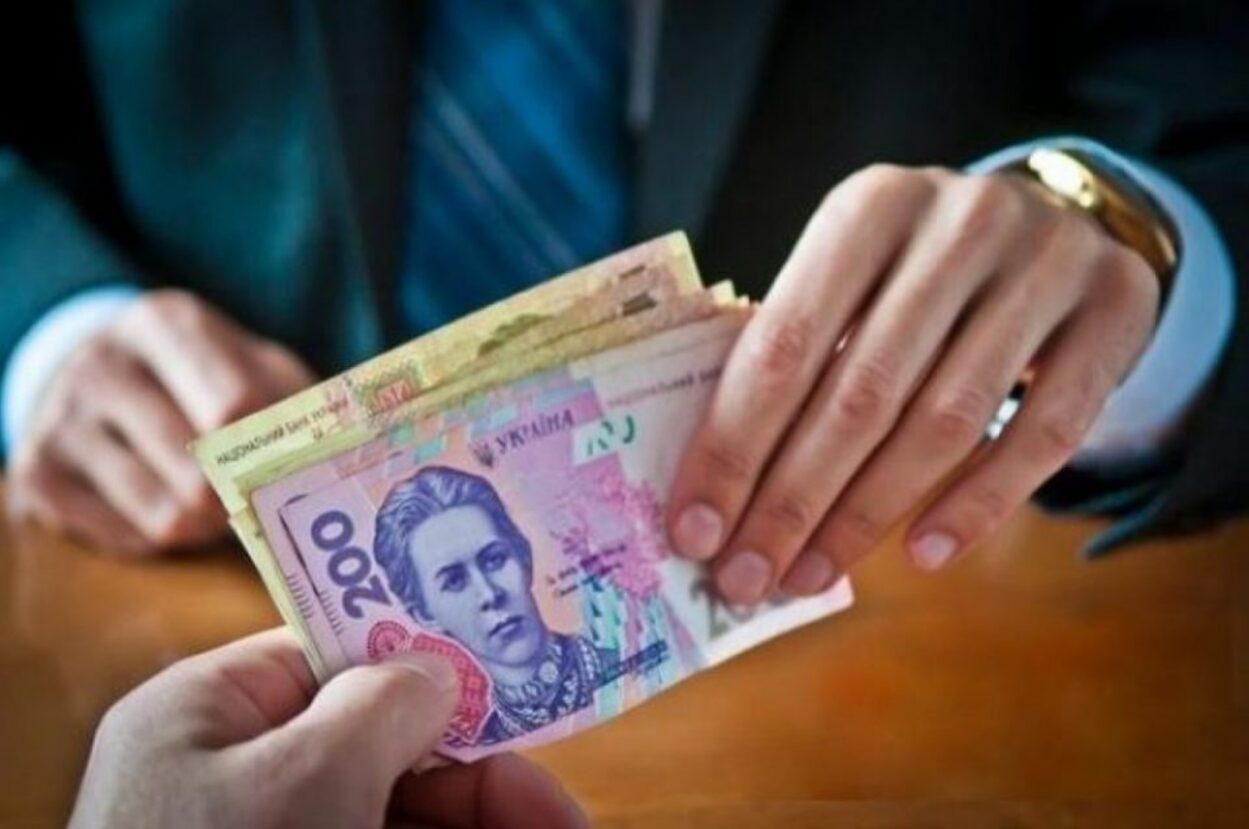 Підозрювану в хабарництві інспекторку Галицької митниці відпустили під особисте зобов'язання - Новини Львів - Львів Підозрювану в хабарництві інспекторку Галицької митниці відпустили під особисте зобов'язання - Новини Львів - Львів