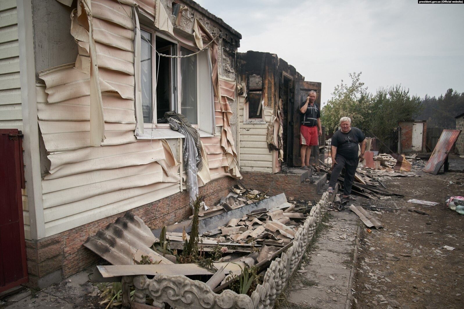 "Звертайтесь до суду": постраждалі від масових пожеж на Луганщині не можуть отримати компенсації - Новини Луганська - 24 Канал "Звертайтесь до суду": постраждалі від масових пожеж на Луганщині не можуть отримати компенсації - Новини Луганська - 24 Канал