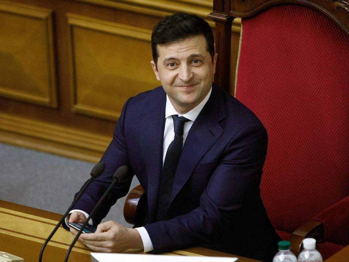 В Офісі Президента пояснили, чому Зеленський ще не визначився із законом про олігархів - 24 Канал В Офісі Президента пояснили, чому Зеленський ще не визначився із законом про олігархів - 24 Канал