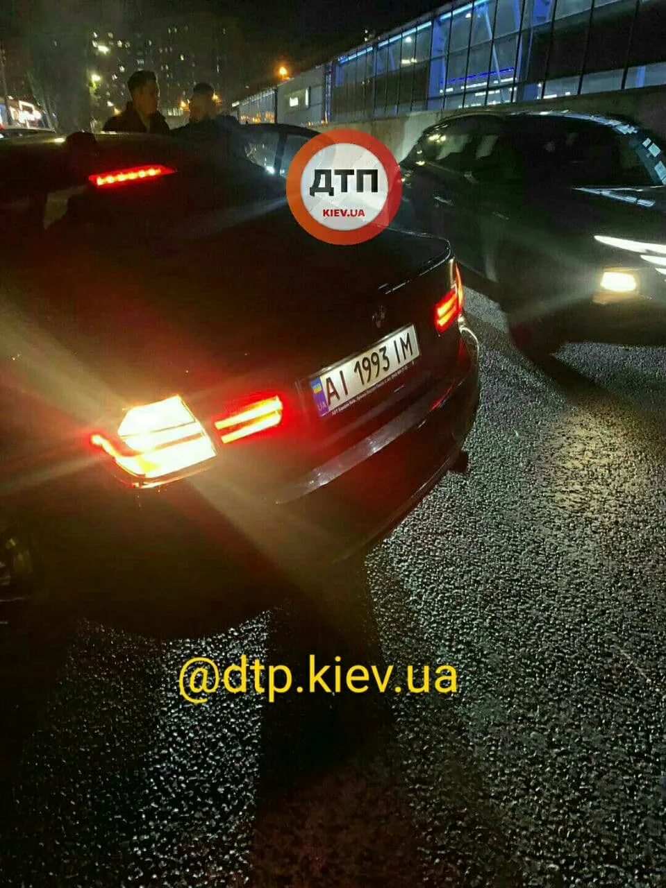  На КПІ у Києві трапилася масштабна аварія з Audi та Volkswagen