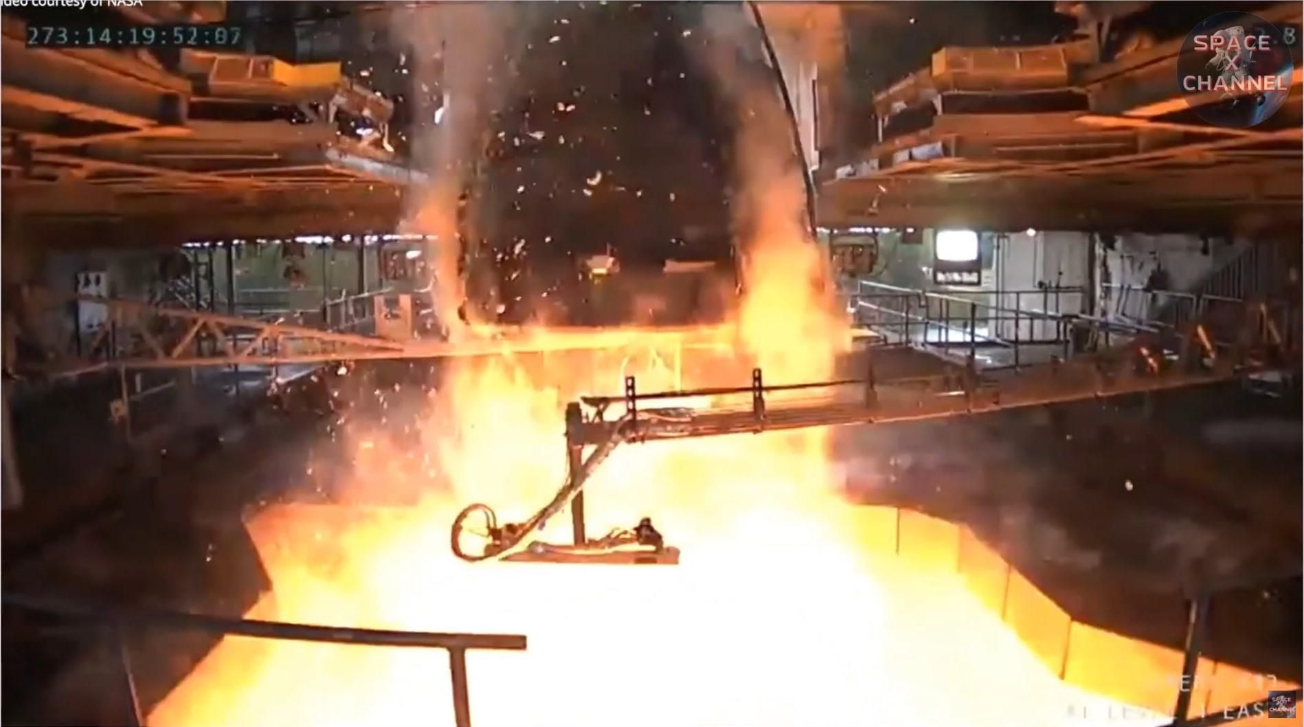 У NASA протестували двигуни для польоту до Місяця - Новини технологій - Техно У NASA протестували двигуни для польоту до Місяця - Новини технологій - Техно