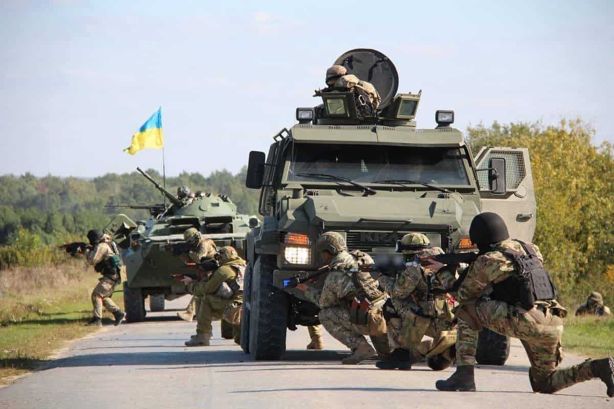 У МЗС прокоментували ідею з введенням військової місії ЄС в Україну - Україна новини - 24 Канал