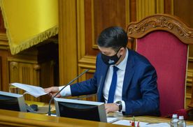 За відставку Разумкова вже є 190 підписів