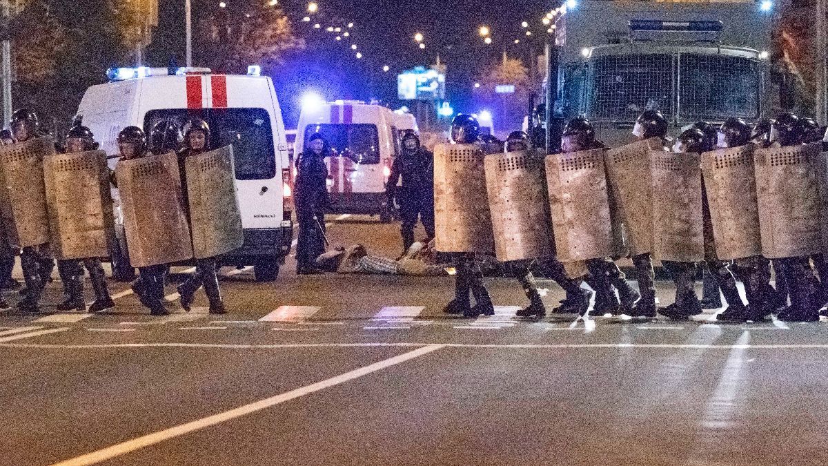 Політично вмотивована справа, – МЗС про вирок українцю за протести в Білорусі - новини Білорусь - 24 Канал Політично вмотивована справа, – МЗС про вирок українцю за протести в Білорусі - новини Білорусь - 24 Канал