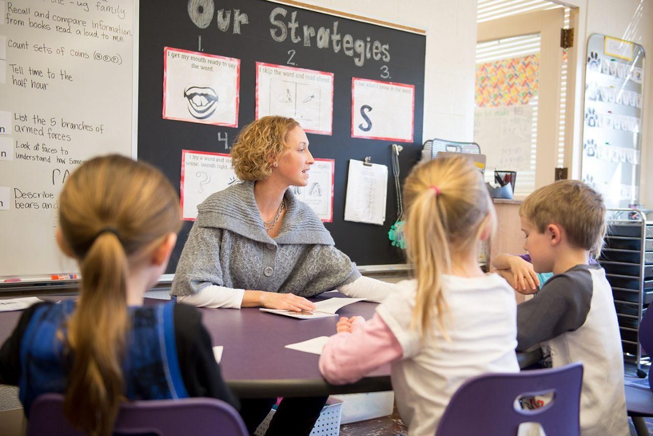 Атестація вчителів: яких змін чекати та як це впливає на зарплату педагогів - Україна новини - Освіта Атестація вчителів: яких змін чекати та як це впливає на зарплату педагогів - Україна новини - Освіта