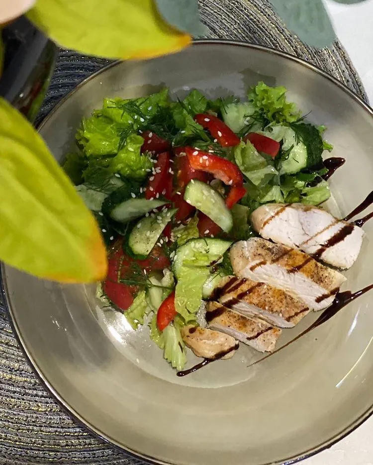 Куряче філе з овочами Куряче філе з овочами