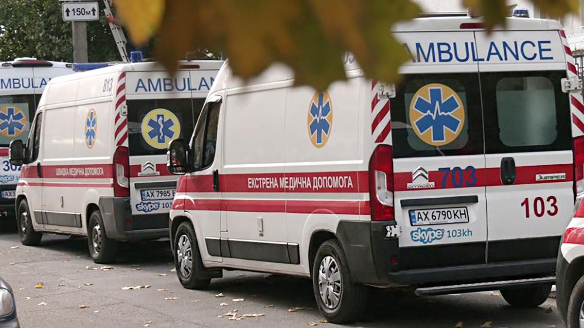 Стоит очередь скорых: харьковский госпиталь ветеранов начал принимать COVID-больных Стоит очередь скорых: харьковский госпиталь ветеранов начал принимать COVID-больных