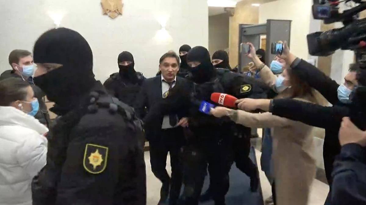 Генпрокурора Молдови відсторонили від посади й затримали за підозрою у корупції - Новини кримінал - 24 Канал